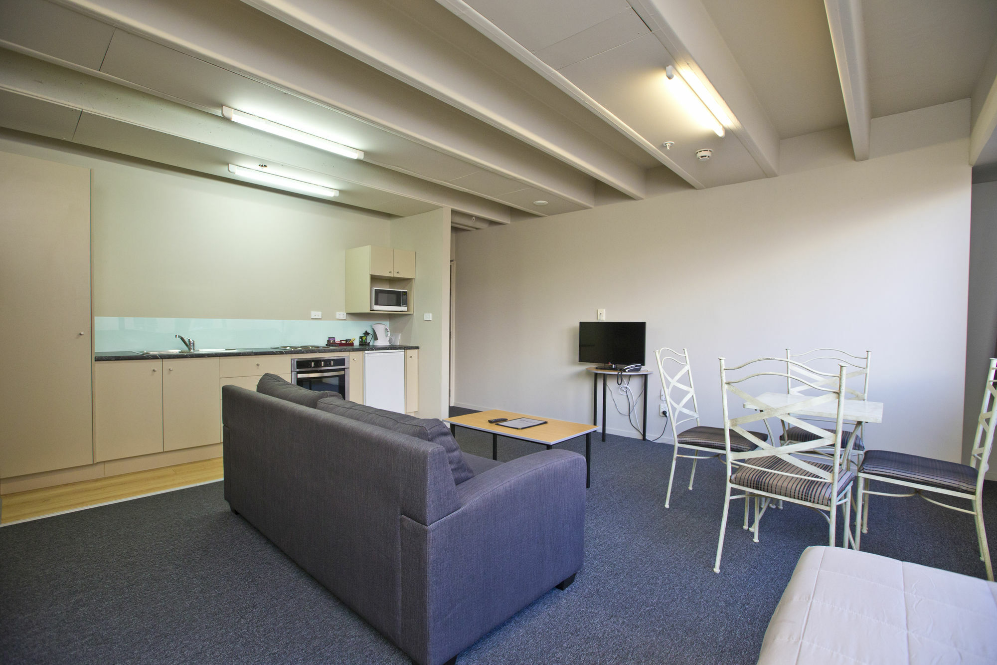 @ The Hub West Aparthotel Палмерстън Норт Екстериор снимка