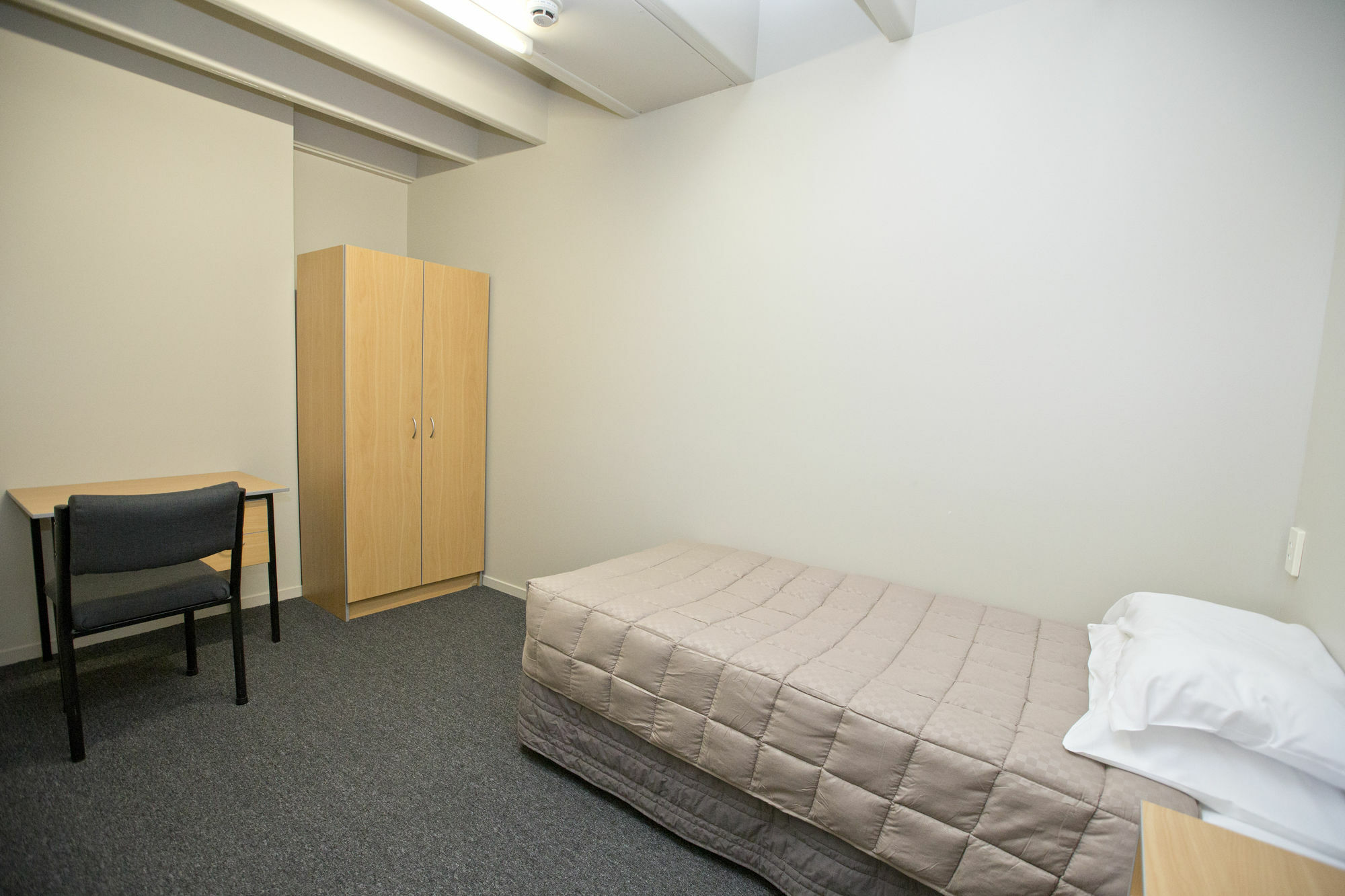 @ The Hub West Aparthotel Палмерстън Норт Екстериор снимка