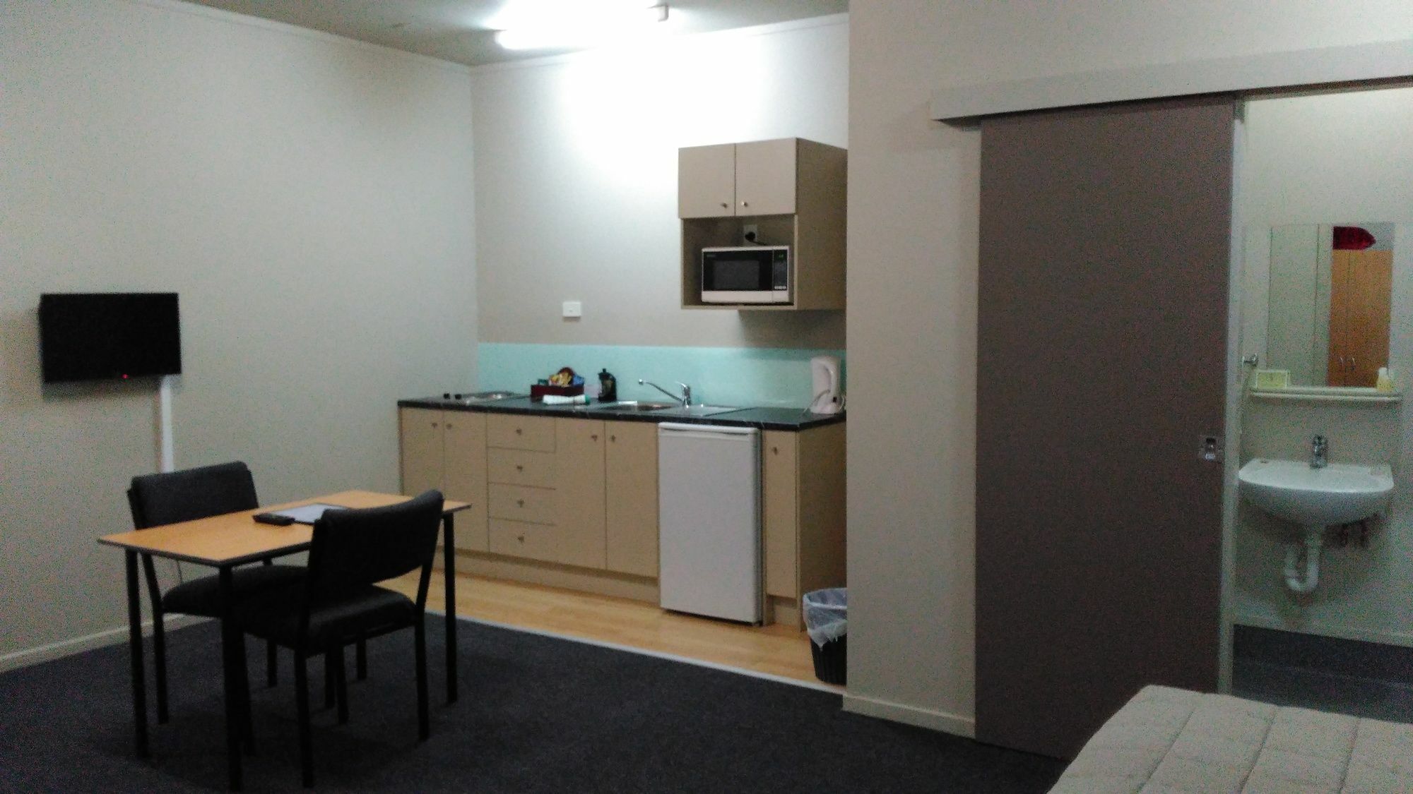 @ The Hub West Aparthotel Палмерстън Норт Екстериор снимка